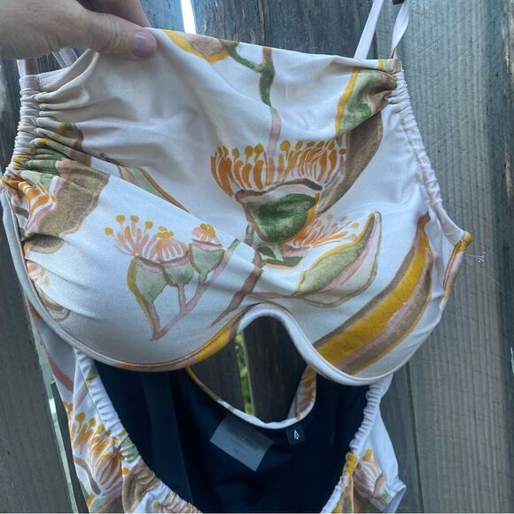 ANDREA IYAMAH Taca one piece SWIMSUIT size medium - Picture 2 of 9